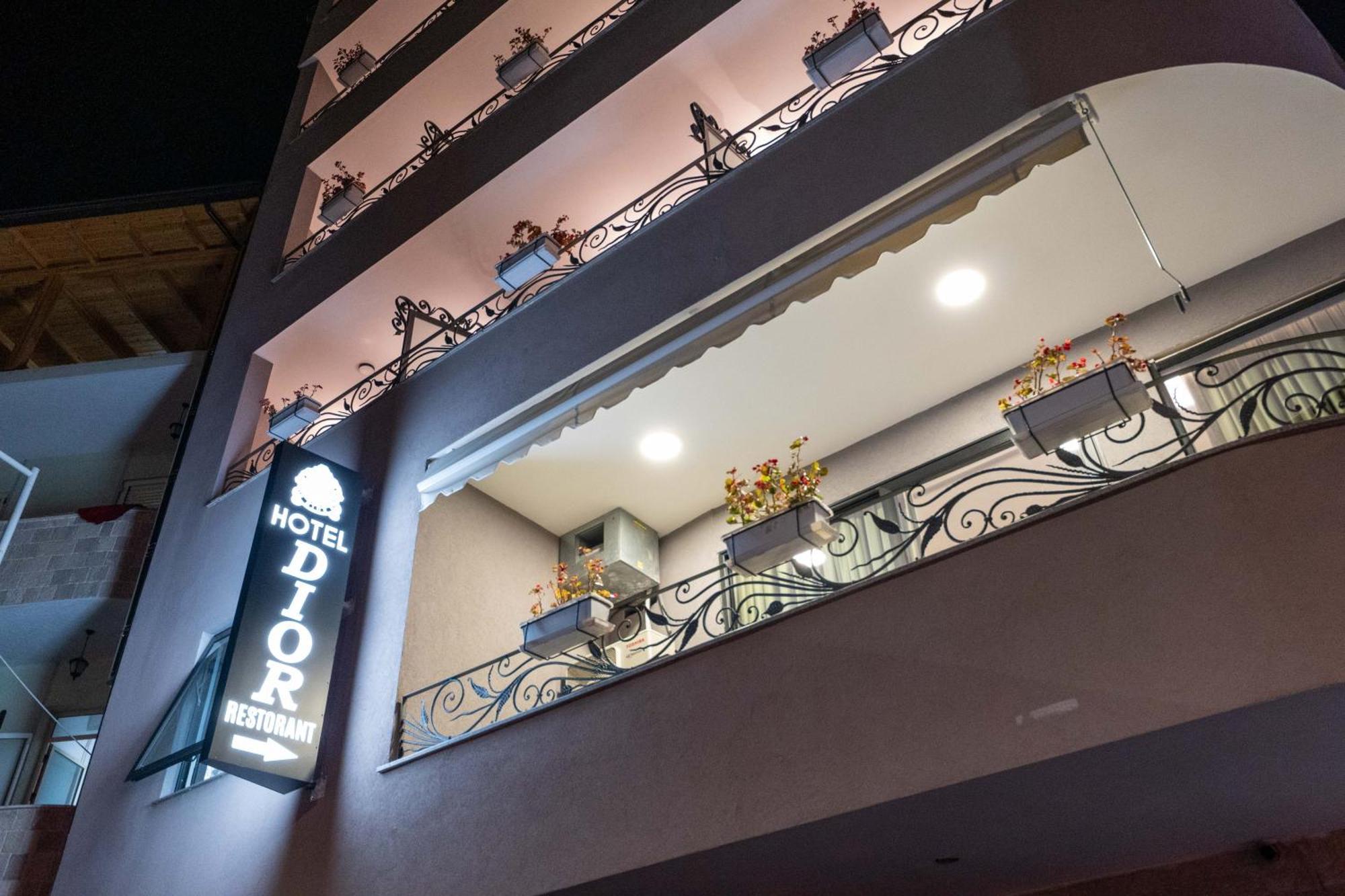 Hotel Dior Krujë Exterior foto